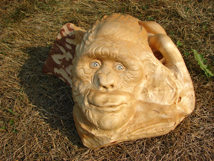 wood sculptur carvinge